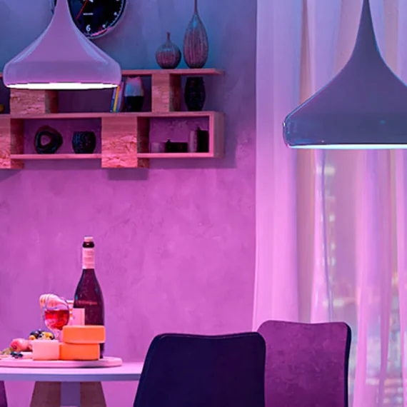 Bombillo Inteligente Wi-Fi LED C110, Multicolor
